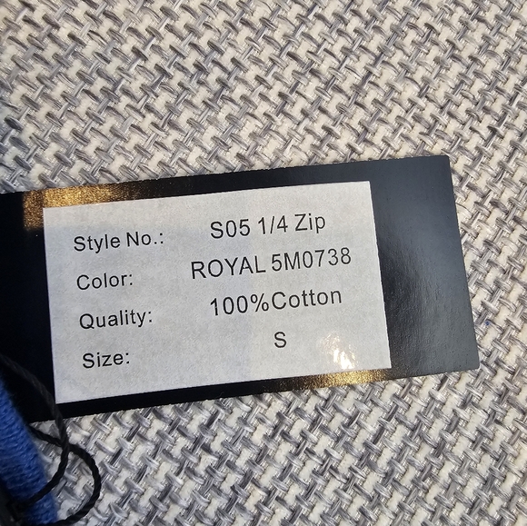 Luciano Natazzi 1/4 Zip up sweater Sz S NWT - Picture 6 of 6